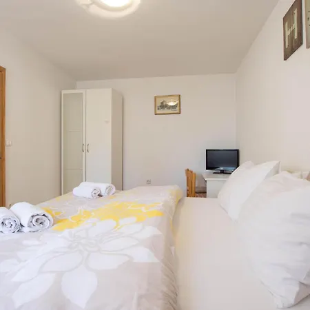 펜션 Beautiful In With Kitchen 스플리트