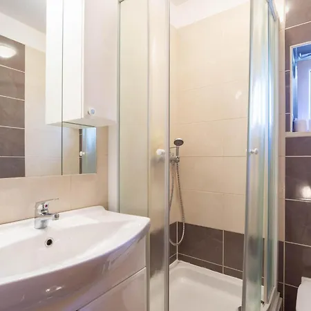 Beautiful In With Kitchen