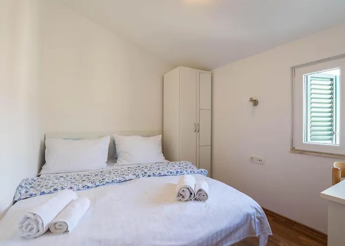 Vakantiehuis Beautiful In With Kitchen