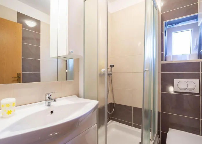 Beautiful In With Kitchen